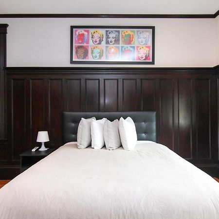 A Stylish Stay W/ A Queen Bed, Heated Floors.. #37 Brookline Exteriör bild