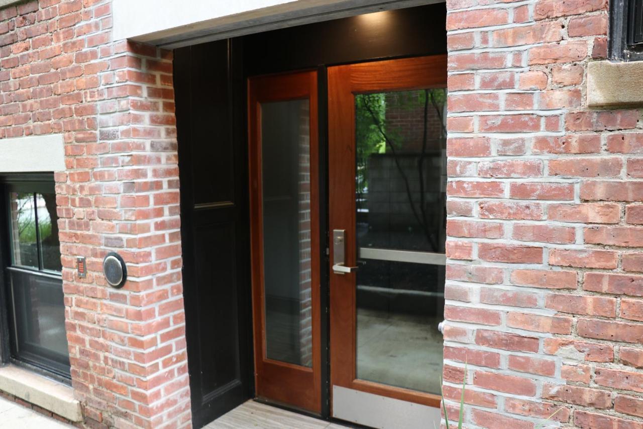 A Stylish Stay W/ A Queen Bed, Heated Floors.. #37 Brookline Exteriör bild